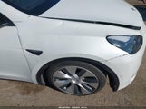 Tesla Model Y Long Range Dual Motor All-Wheel Drive 5YJYGDEE5MF072572 снимка