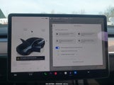 Tesla Model Y Long Range Dual Motor All-Wheel Drive 7SAYGDEE6SF318500 fotografie