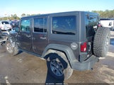 Jeep Wrangler Unlimited Rubicon 4X4 1C4BJWFG1HL731835 photo