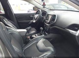 Jeep Cherokee Latitude Plus 4X4 1C4PJMLX3JD570841 снимка