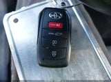 Toyota Corolla Cross Xle 7MUDAABG0PV052188 fotografie