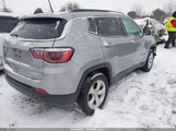 Jeep Compass Latitude 4X4 3C4NJDBB8JT112039 снимка