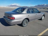 Toyota Camry Dx/Le/Xle JT2BG12K4T0390641 снимка