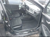 Kia Rio 5-Door S 3KPA25AD6NE466284 fotografie