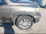 Toyota Sequoia Limited 5.7L V8 5TDKY5G12ES055051 fotografie