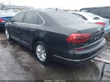 Volkswagen Passat 1.8T S 1VWAT7A32HC072189 снимка