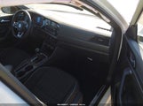Volkswagen Jetta Gli 2.0T 35Th Anniversary Edition/2.0T Autobahn/2.0T S 3VW5T7BU4KM157663 снимка
