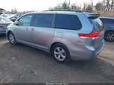 Toyota Sienna Le V6 5TDKK3DC7BS081734 снимка