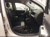 Jeep Compass Latitude 1C4NJDEB1ED605861 снимка
