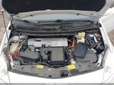 Toyota Prius Two JTDKN3DU3E0386204 снимка