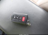 Toyota Rav4 Limited JTMYFREV2FJ059130 снимка