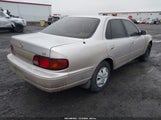 Toyota Camry Le JT2SK12E5S0327734 снимка