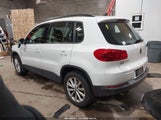 Volkswagen Tiguan 2.0T/2.0T S WVGBV7AX2HK051543 снимка