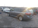 Toyota Sienna Le 8 Passenger 5TDKZ3DC9JS950201 снимка