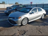 Toyota Camry Le 4T1B11HK4JU562703 photo