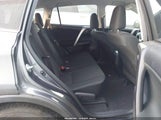 Toyota Rav4 Le JTMBFREV0JJ243318 снимка