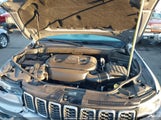 Jeep Grand Cherokee Laredo 4X2 1C4RJEAG4JC311847 fotografie