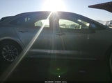 Toyota Corolla Le JTDHPRAE7LJ033928 снимка