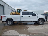Ford F-250 Xlt 1FT7W2BN6NED88332 снимка
