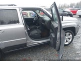 Jeep Patriot Latitude 1C4NJPFB0FD297700 снимка