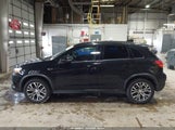 Mitsubishi Outlander Sport 2.4 Se JA4AP3AW0JU024498 fotografie