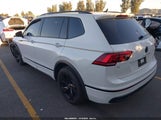Volkswagen Tiguan 2.0T Se R-Line Black 3VVCB7AX9PM119749 photo