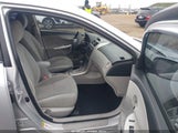 Toyota Corolla Le 5YFBU4EE1CP074207 fotografie