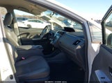 Toyota Prius V Three JTDZN3EUXD3204797 снимка