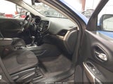 Jeep Cherokee Latitude 4X4 1C4PJMCB4HW646490 снимка