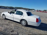 Lincoln Town Car Signature 1LNHM81W74Y623806 photo