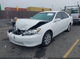 Toyota Camry Le 4T1BE32K75U572172 снимка