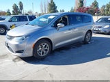 Chrysler Pacifica Touring Plus 2C4RC1FG7JR111614 photo