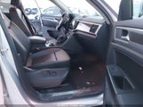 Volkswagen Atlas 3.6L V6 Sel 1V2MR2CA4JC538402 photo