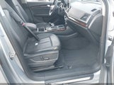 Audi Q5 2.0T Premium/2.0T Tech Premium WA1BNAFY2J2228885 fotografie