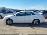 Toyota Camry Le 4T4BF1FK5ER390813 снимка