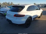 Porsche Macan WP1AA2A58JLB10090 photo