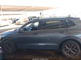 Volkswagen Tiguan 2.0T Se 3VVNB7AX2PM109038 fotografie