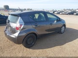 Toyota Prius C Three JTDKDTB32D1545364 снимка