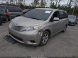 Toyota Sienna Le 8 Passenger 5TDKK3DC4FS686512 снимка