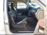 GMC Yukon Xl  Slt 1GKGC26K57R357131 fotografie