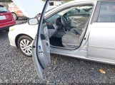 Toyota Corolla Le 2T1BU4EE1DC974140 снимка