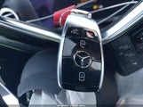 Mercedes-Benz E 350 4Matic W1KZF8EB0NB025433 photo