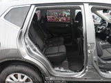 Nissan Rogue Sv JN8AT2MV6JW300223 photo