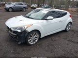 Hyundai Veloster Base W/Black KMHTC6AD7DU179382 снимка