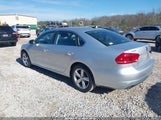 Volkswagen Passat 1.8T Limited Edition 1VWAT7A39FC119117 fotografie