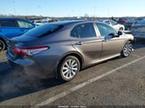 Toyota Camry Le 4T1B11HK2JU613888 photo