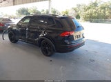 Volkswagen Tiguan 2.0T Se R-Line Black 3VV8B7AX8NM061054 photo