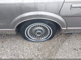 Lincoln Town Car Cartier 1LNBM83F0KY600822 photo