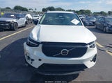 Volvo Xc40 B5 Plus Dark Theme YV4L12UC2S2476880 снимка