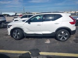 Volvo Xc40 B5 Plus Dark Theme YV4L12UC2S2476880 снимка